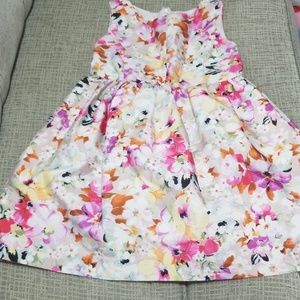 Girls dress